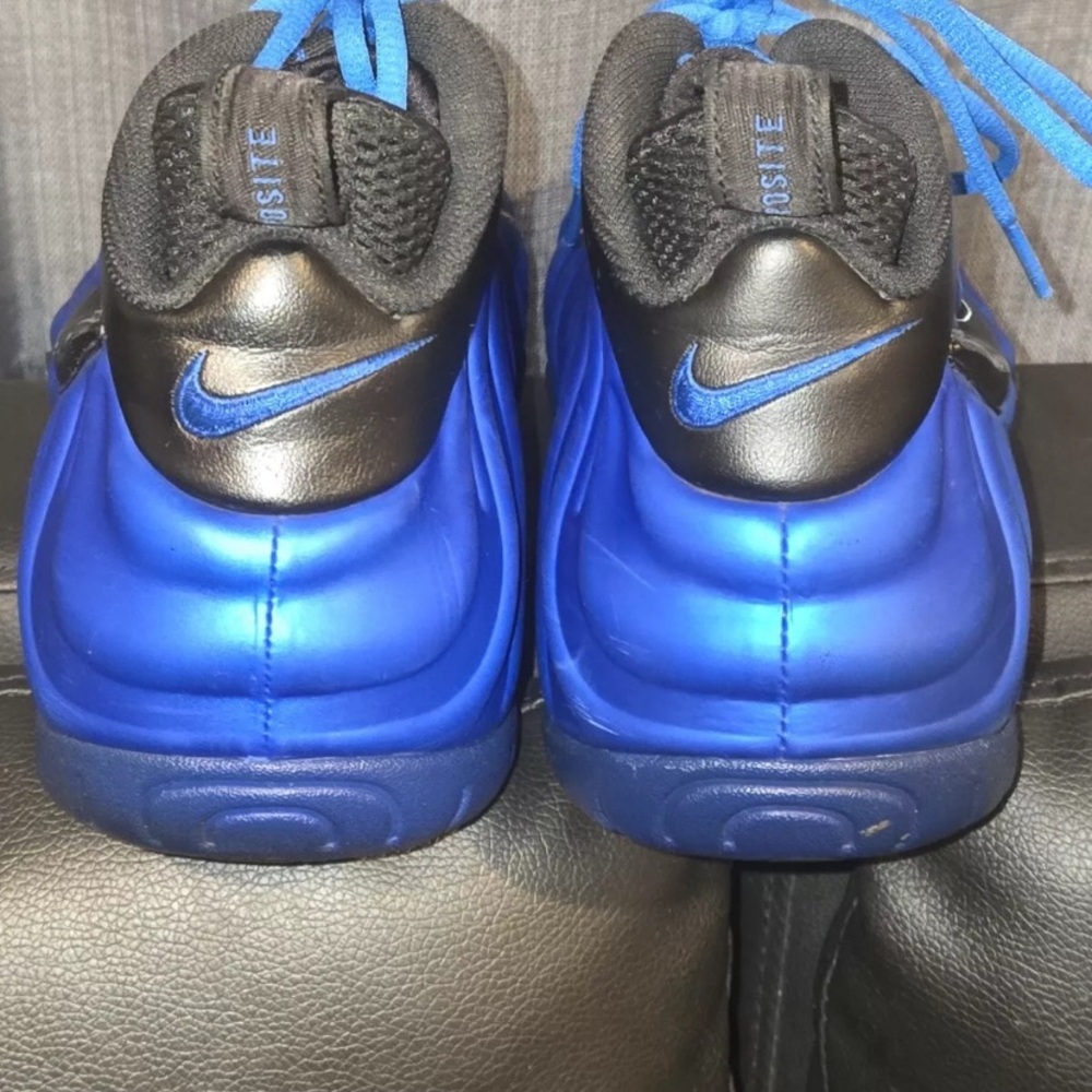 Men’s Air Foamposites blue colbot laced Size 11